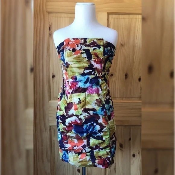 BB Dakota Ruched Abstract Floral Strapless Cotton Dress Size 4 - Picture 2 of 7